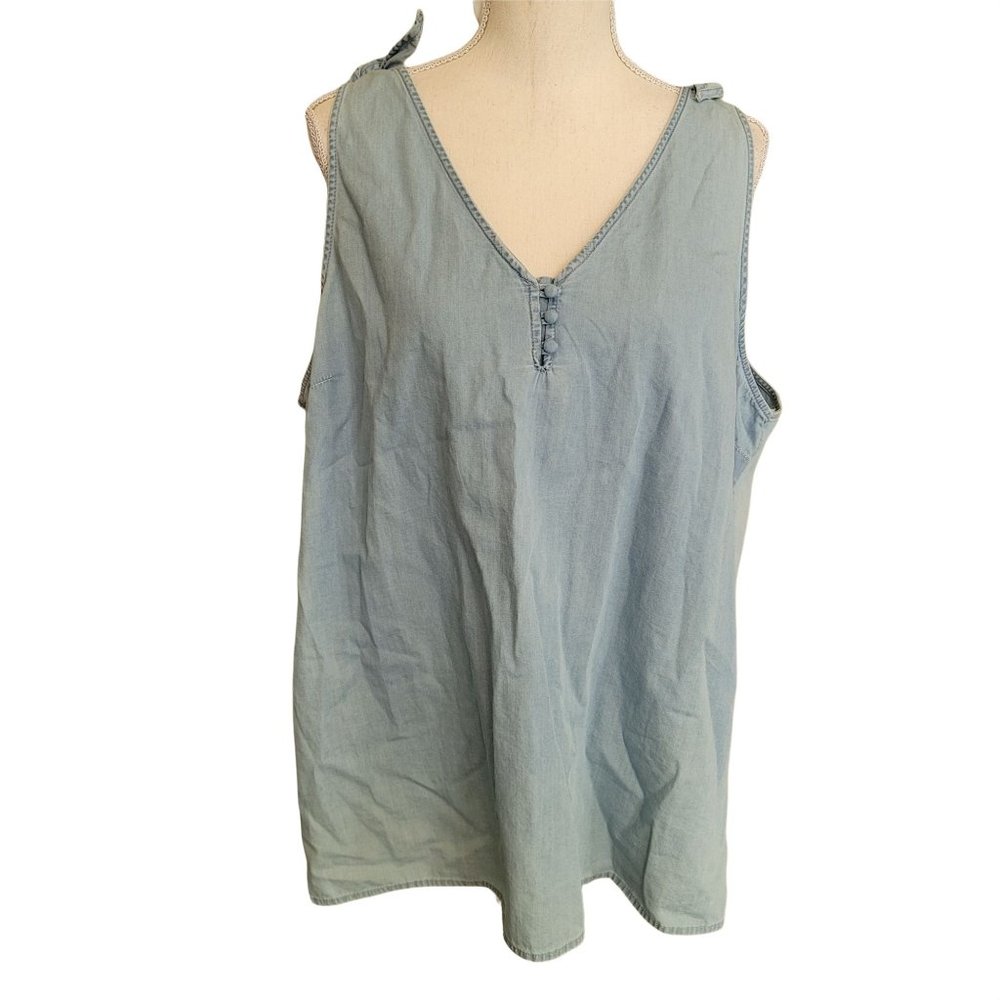 St. John's Bay Top, size xl, runs big